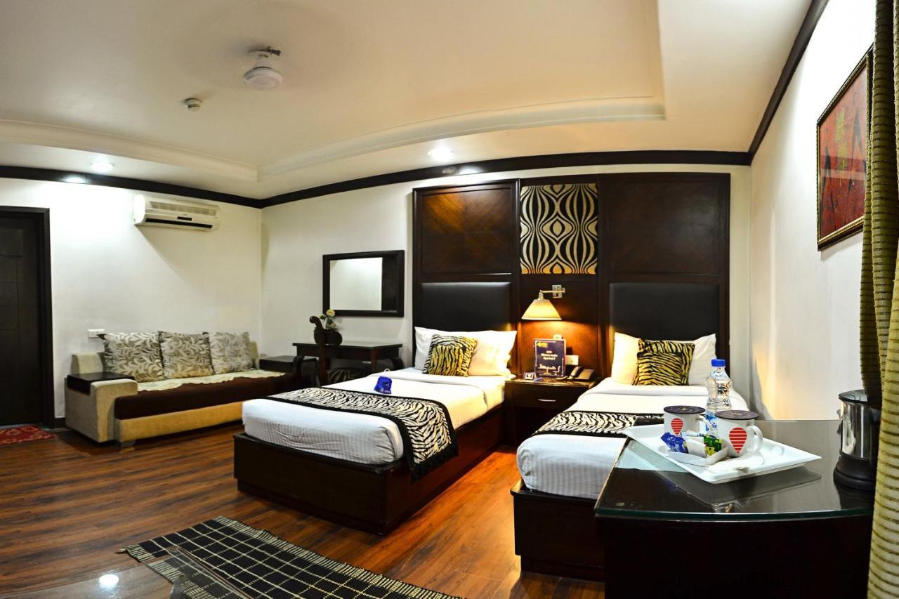 Hotel Capital O 2741 Corporate Point 3*